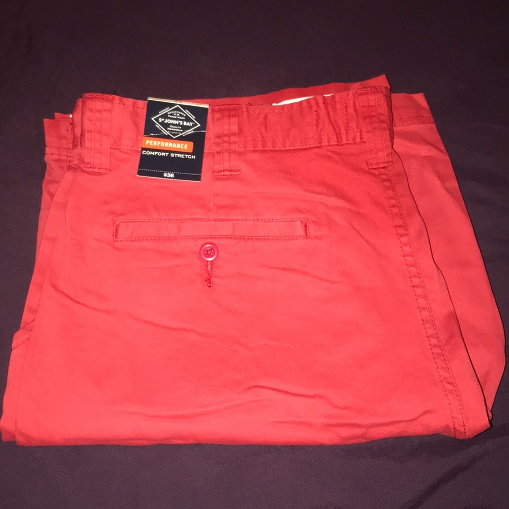 New Men’s Khaki Shorts